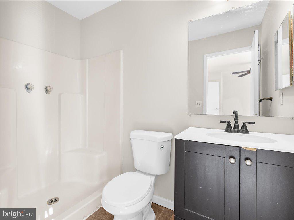 KIMBERLY WOODS VILLAGE - Residential Lease