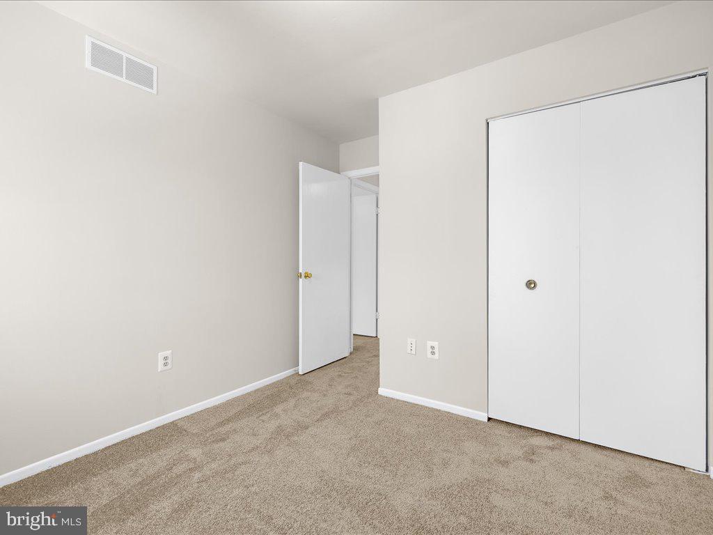 KIMBERLY WOODS VILLAGE - Residential Lease