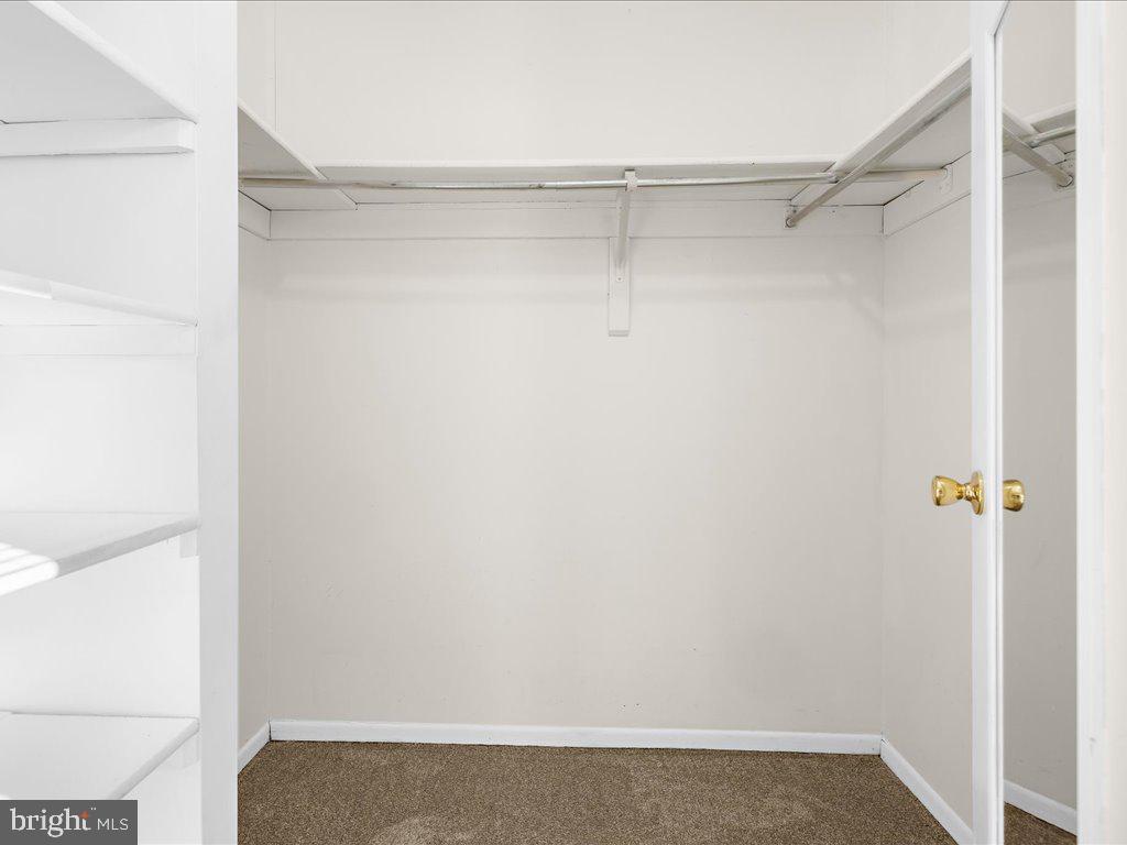 KIMBERLY WOODS VILLAGE - Residential Lease