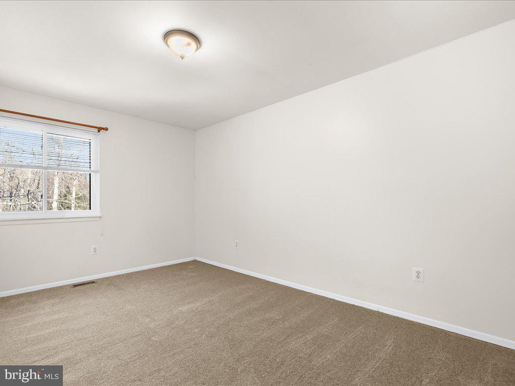 KIMBERLY WOODS VILLAGE - Residential Lease