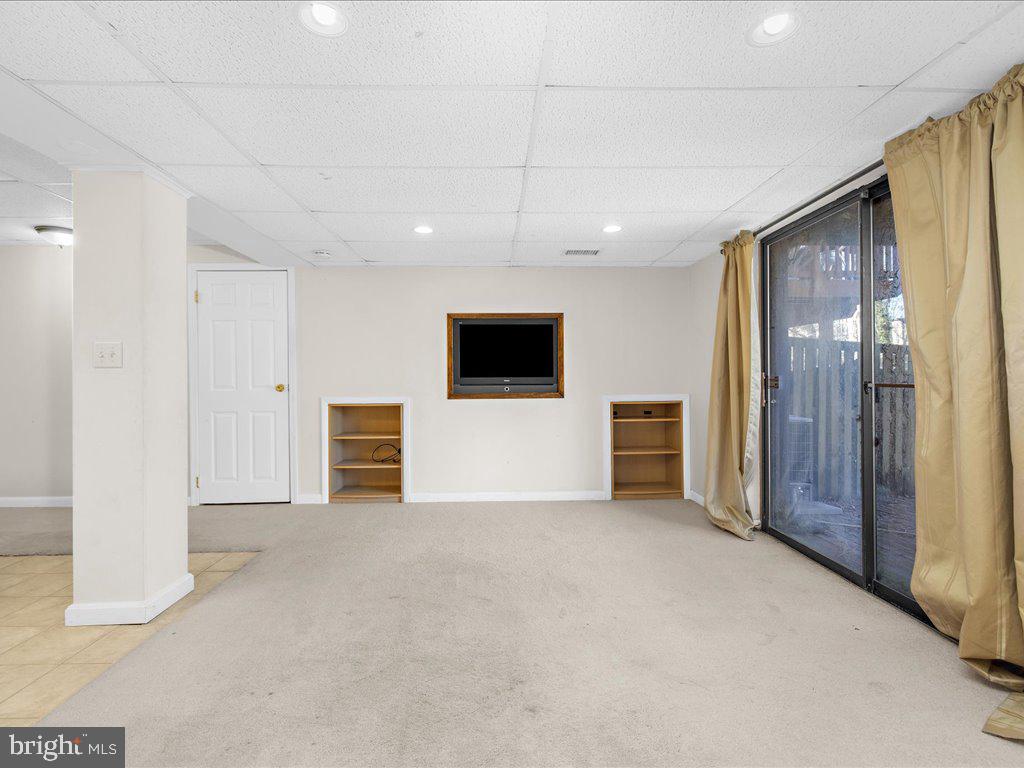 KIMBERLY WOODS VILLAGE - Residential Lease