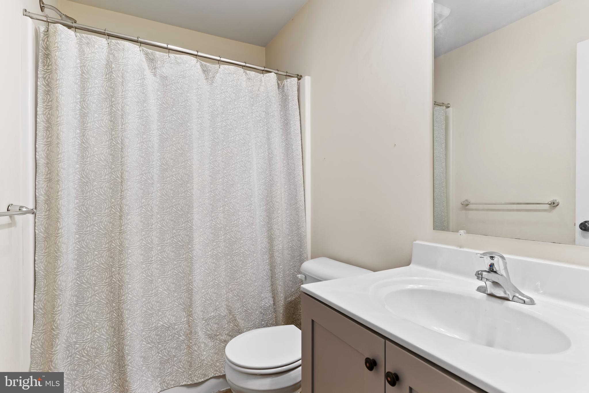 NORTHSIDE VILLAGE - Residential Lease