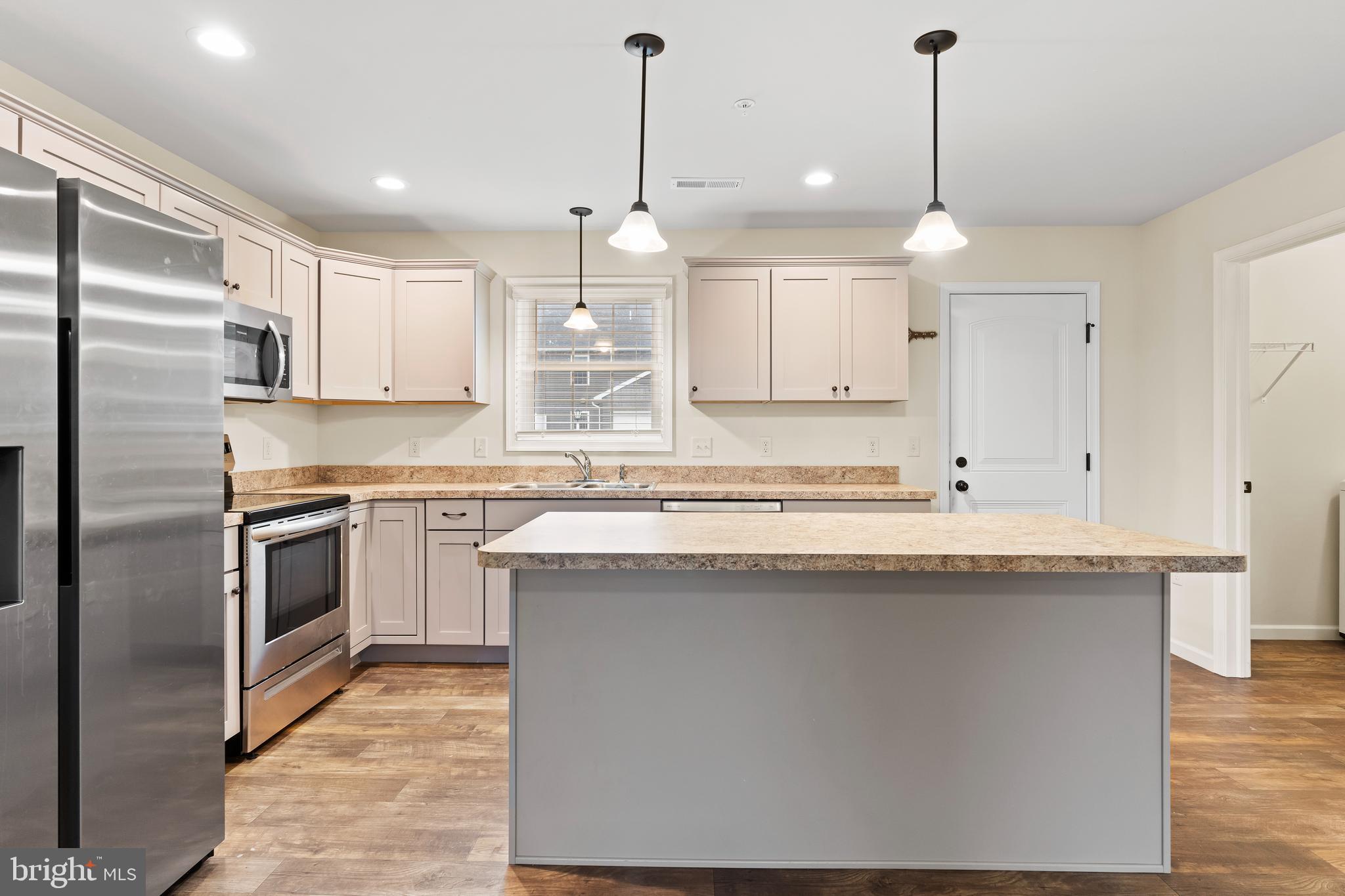 NORTHSIDE VILLAGE - Residential Lease