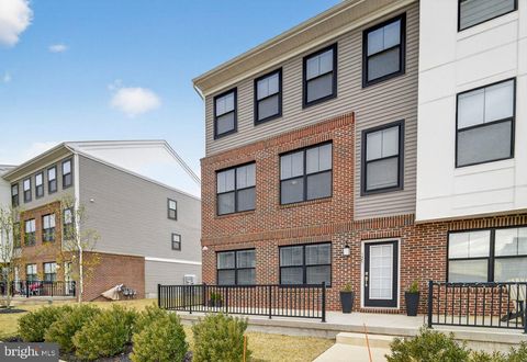 125 LEWIS FISHER TITUSVILLE NJ 08560