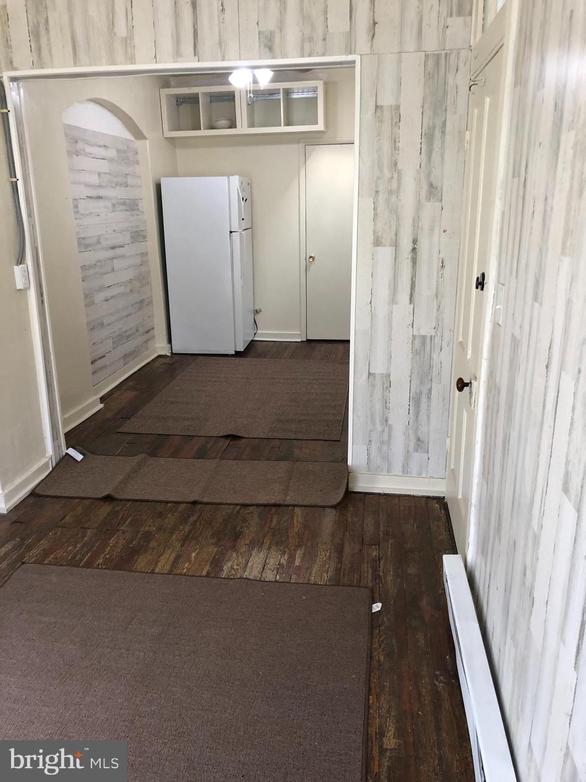 BROADWAY EAST - Residential