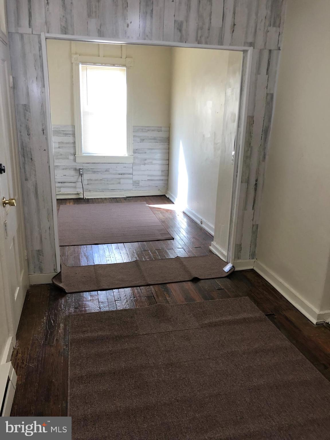 BROADWAY EAST - Residential