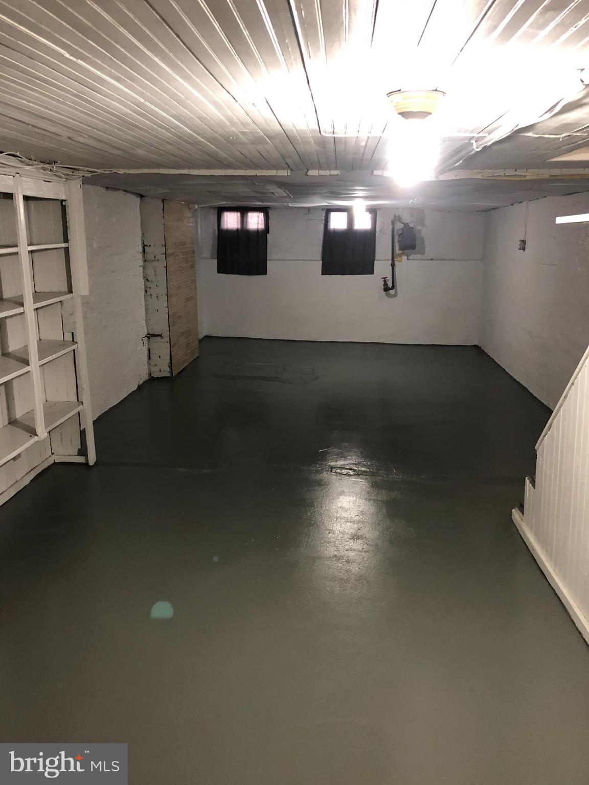 BROADWAY EAST - Residential