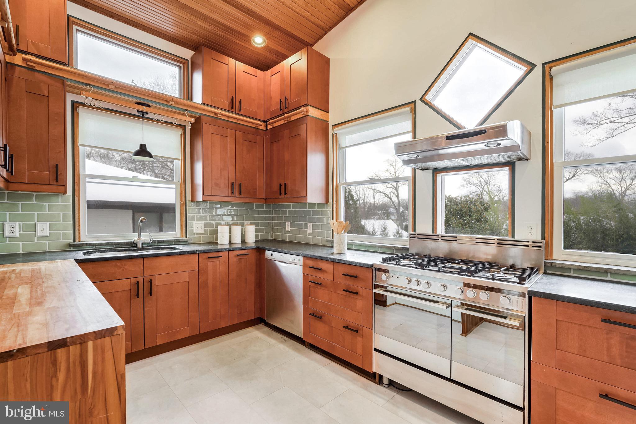 CHERRYDALE - Residential