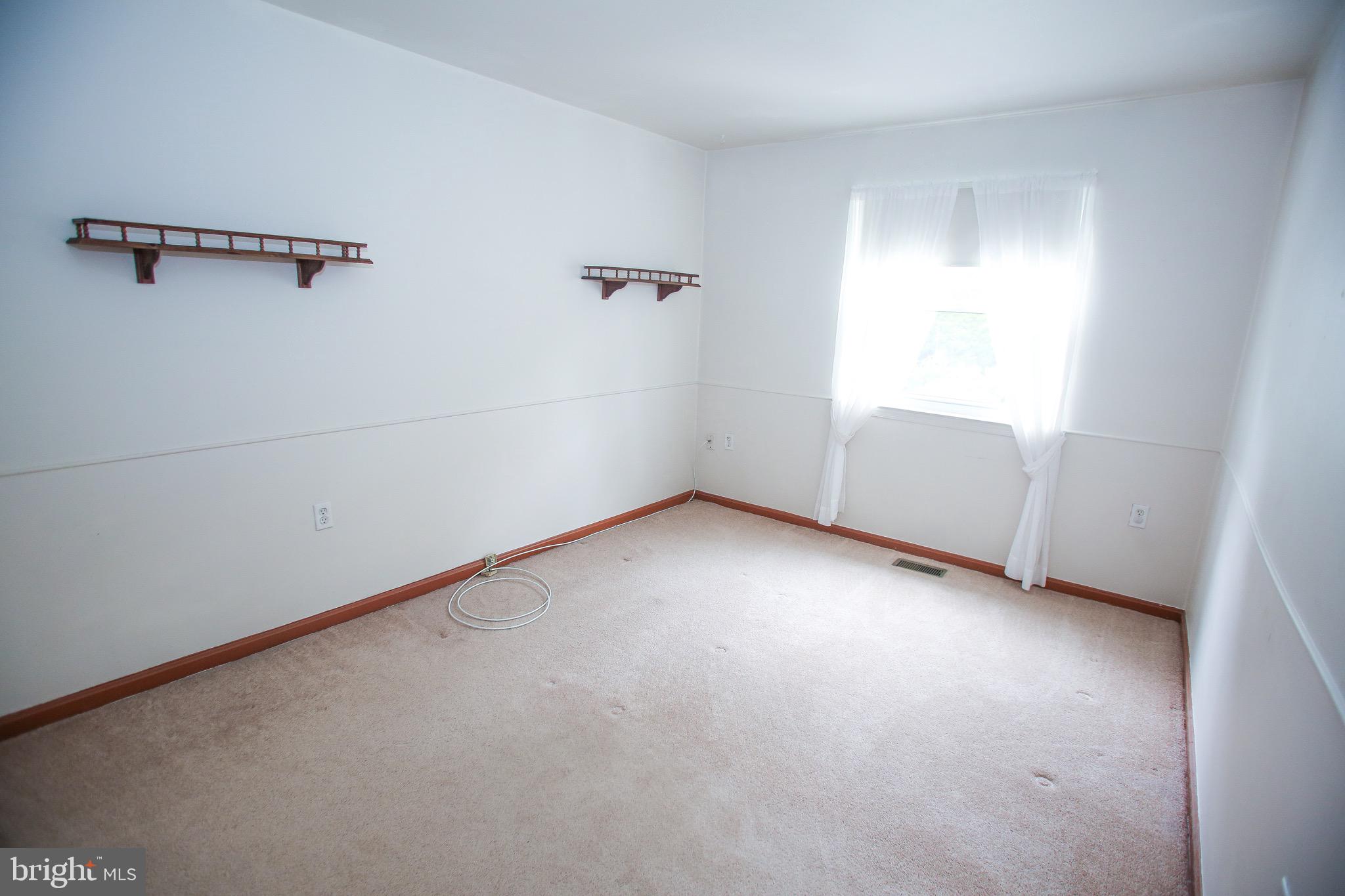 BURKE STATION SQUARE - Residential