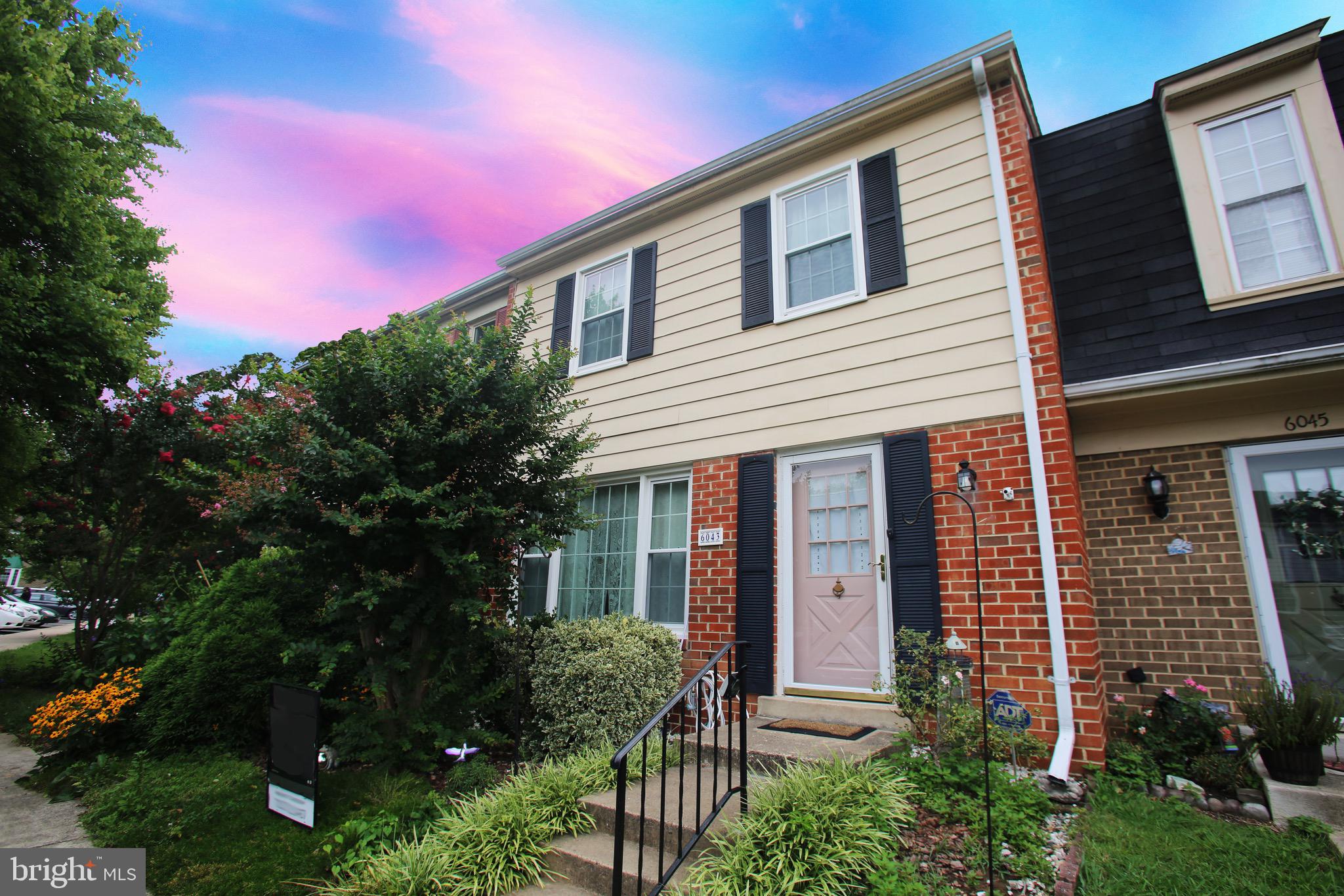 BURKE STATION SQUARE - Residential