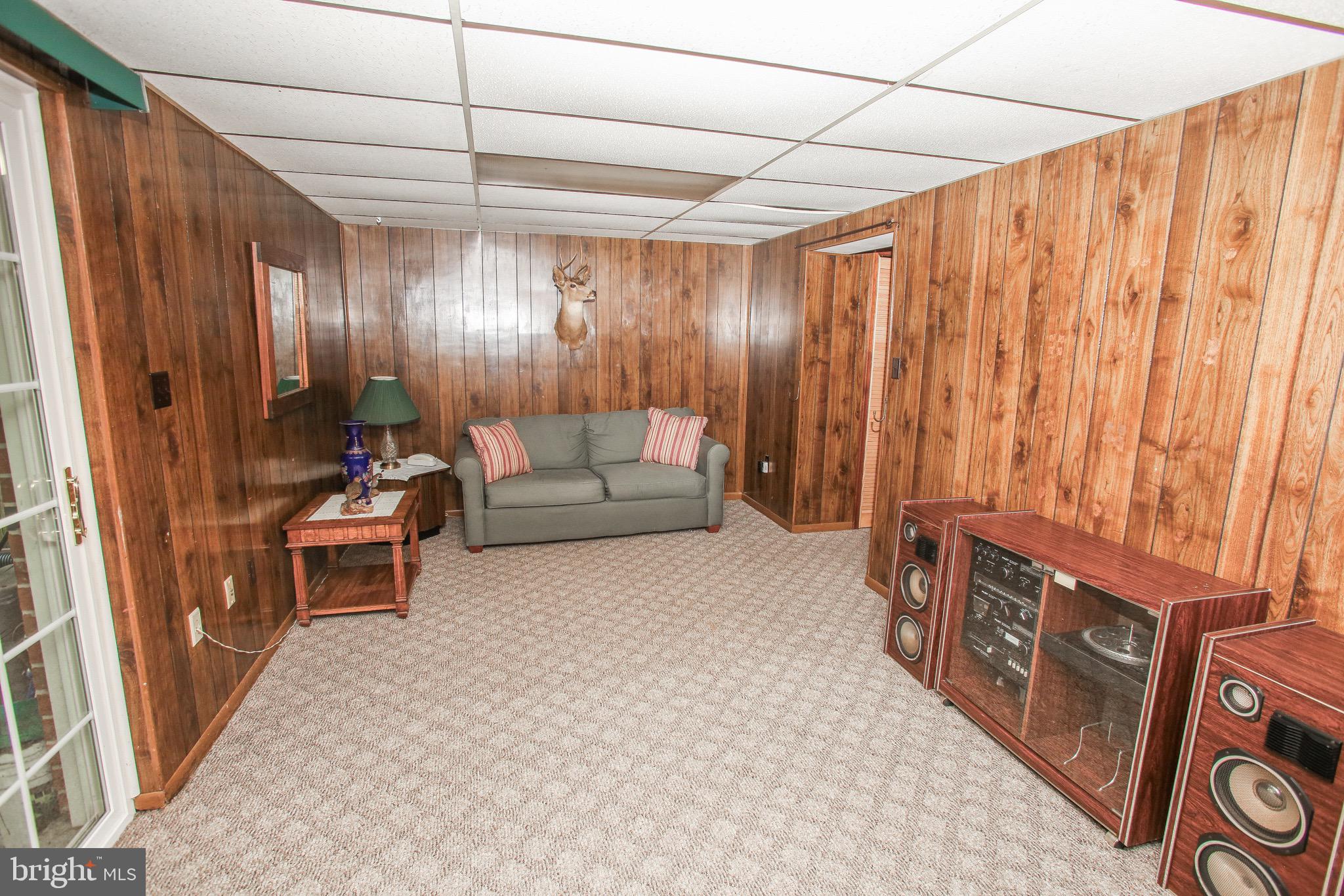 BURKE STATION SQUARE - Residential