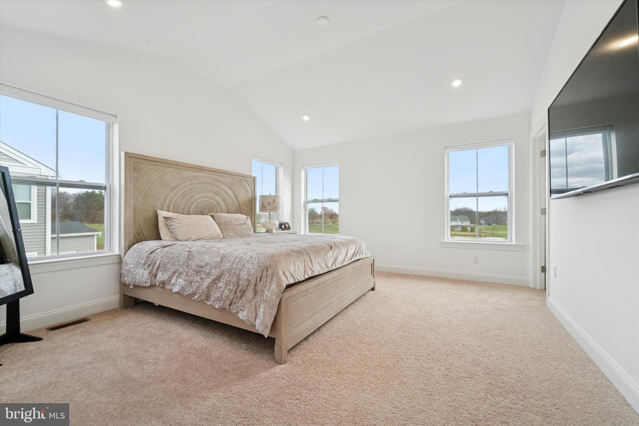 IRONWOOD - Residential Lease