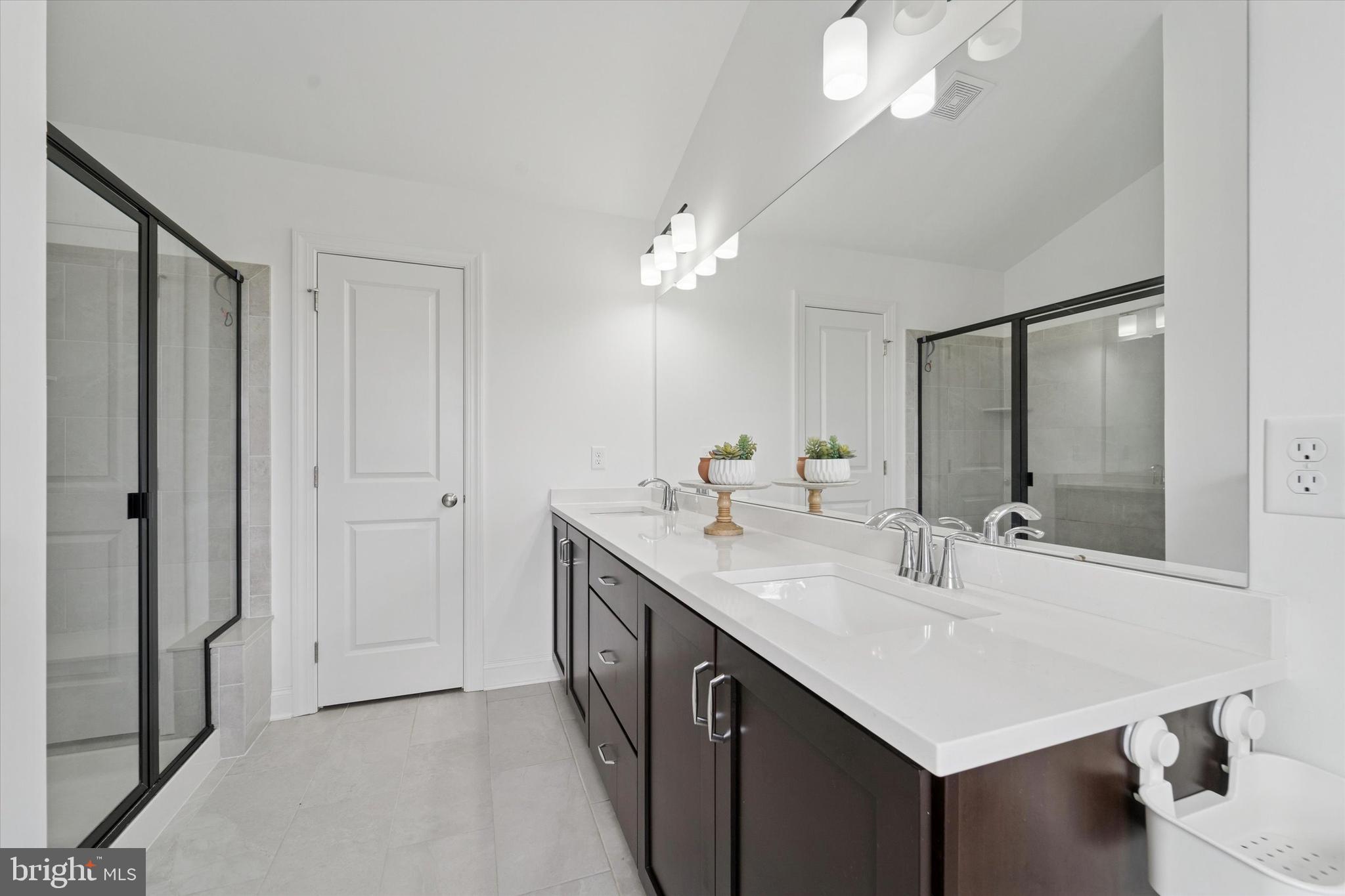 IRONWOOD - Residential Lease