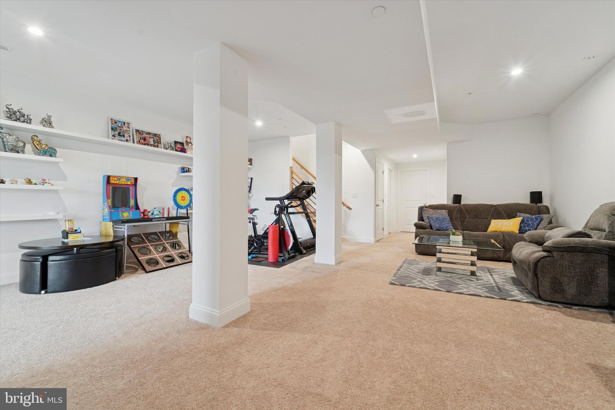 IRONWOOD - Residential Lease