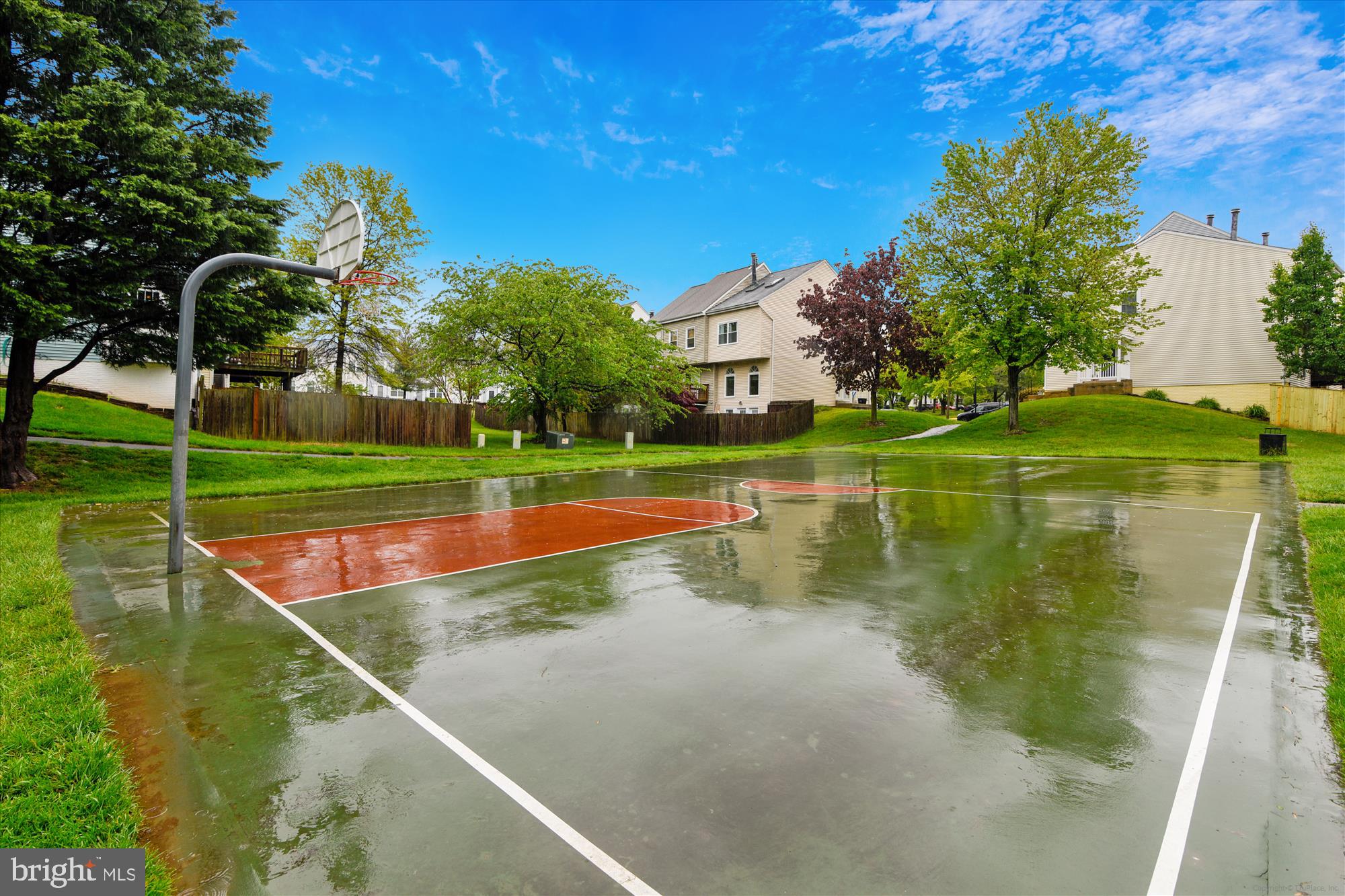 SINGLETONS GROVE - Residential Lease