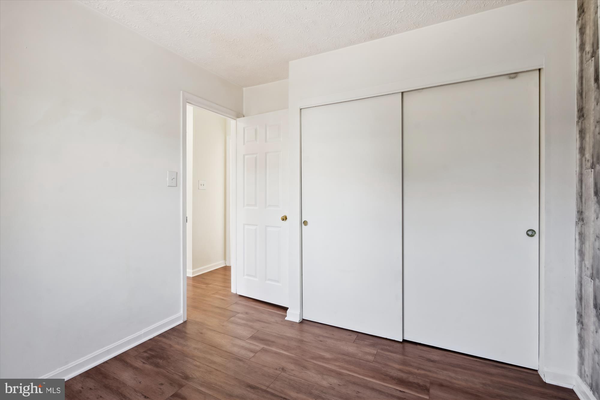 SINGLETONS GROVE - Residential Lease