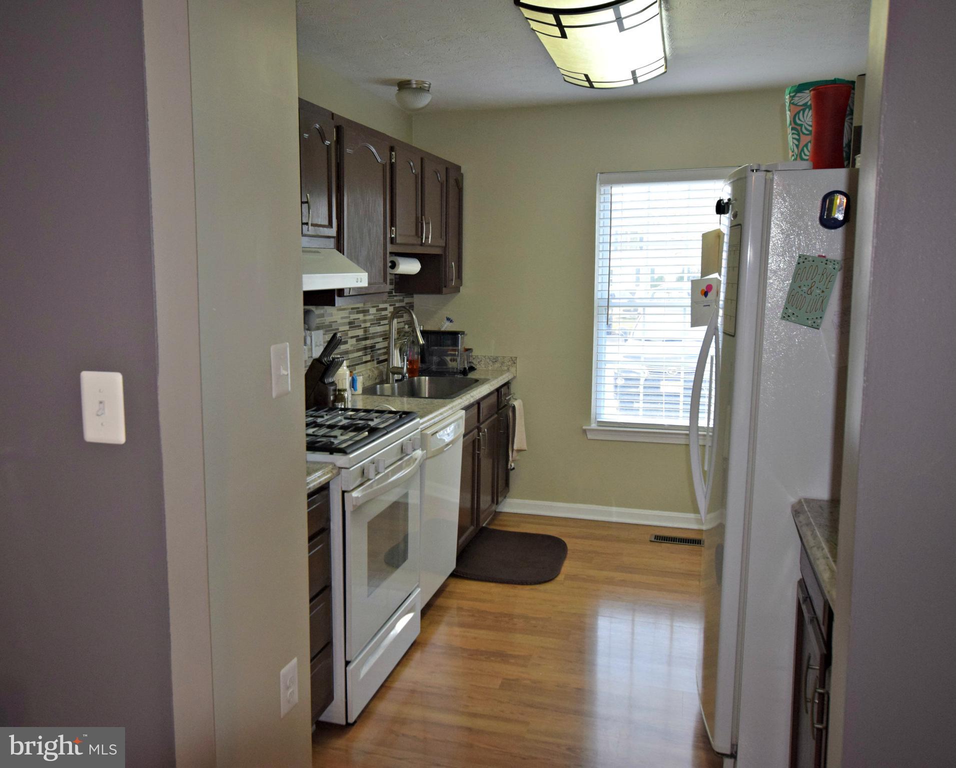 FREETON - Residential Lease