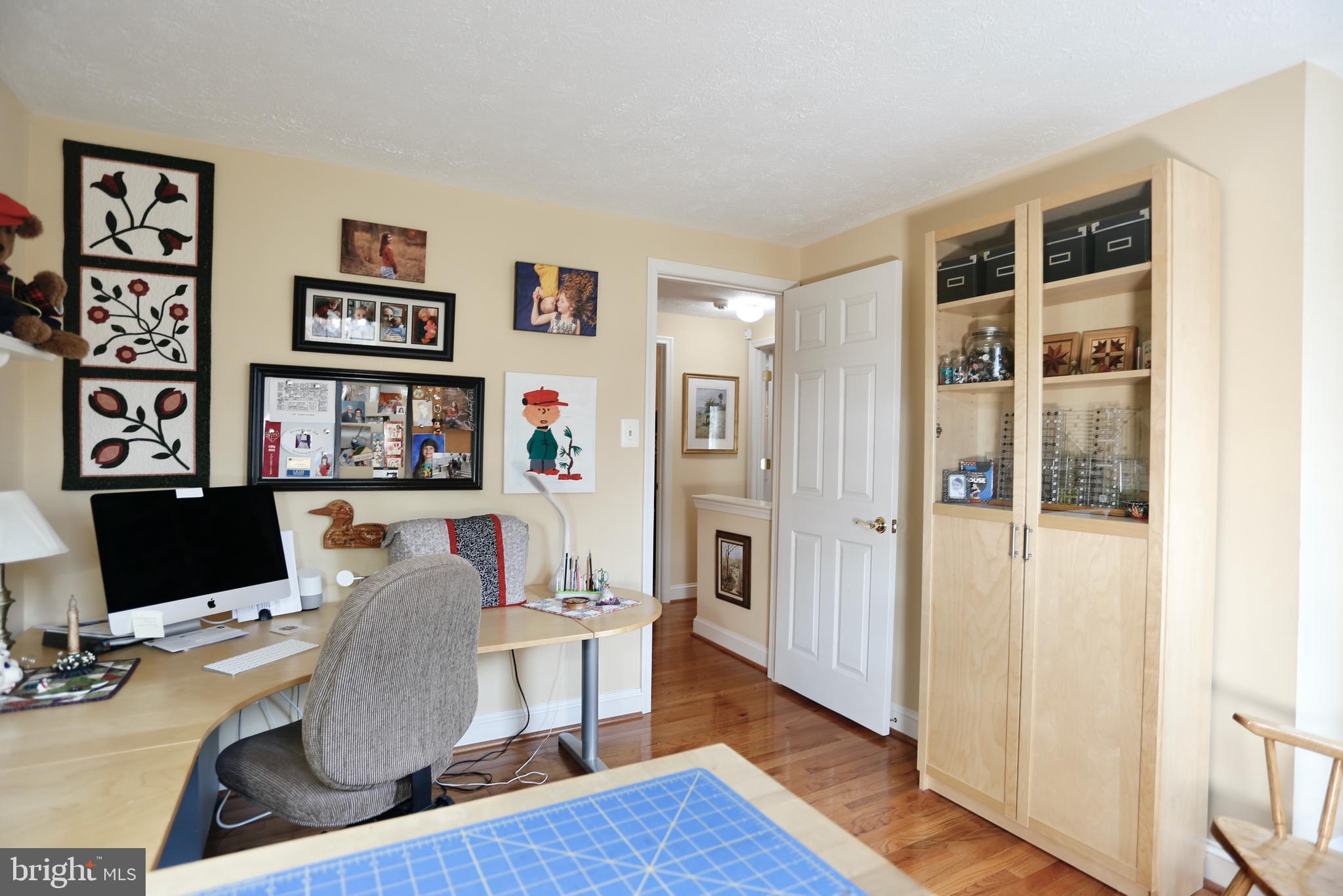 COUNTRY CLUB/LAKE MONTCLAIR - Residential