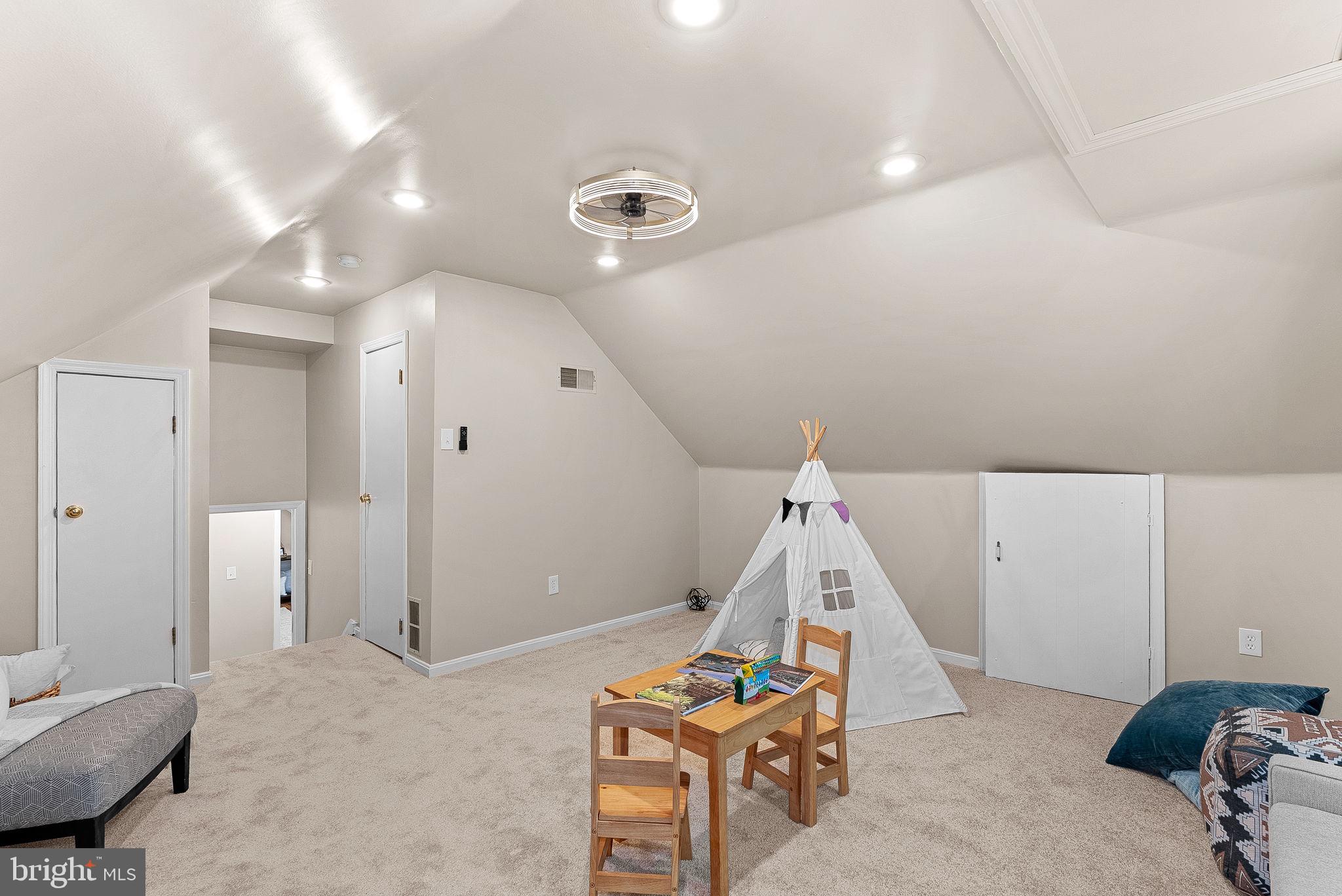 KERRYBROOKE - Residential