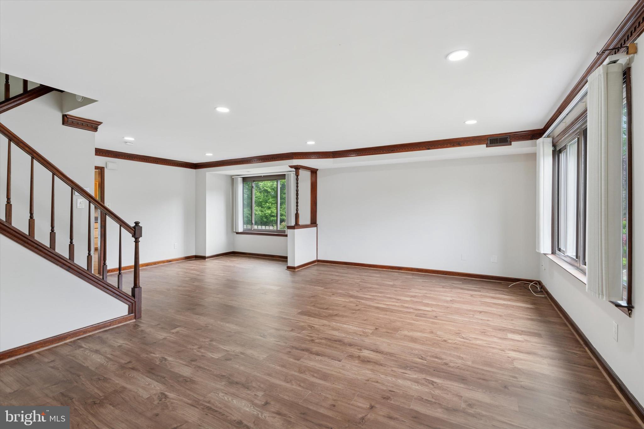 3447 NORWOOD PLACE