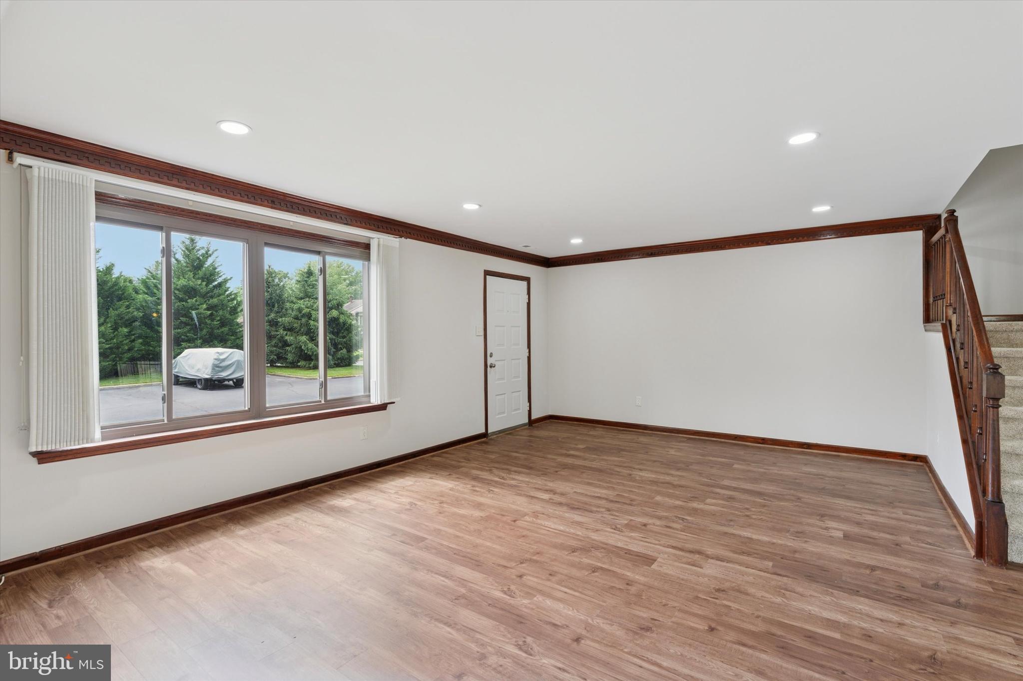 3447 NORWOOD PLACE