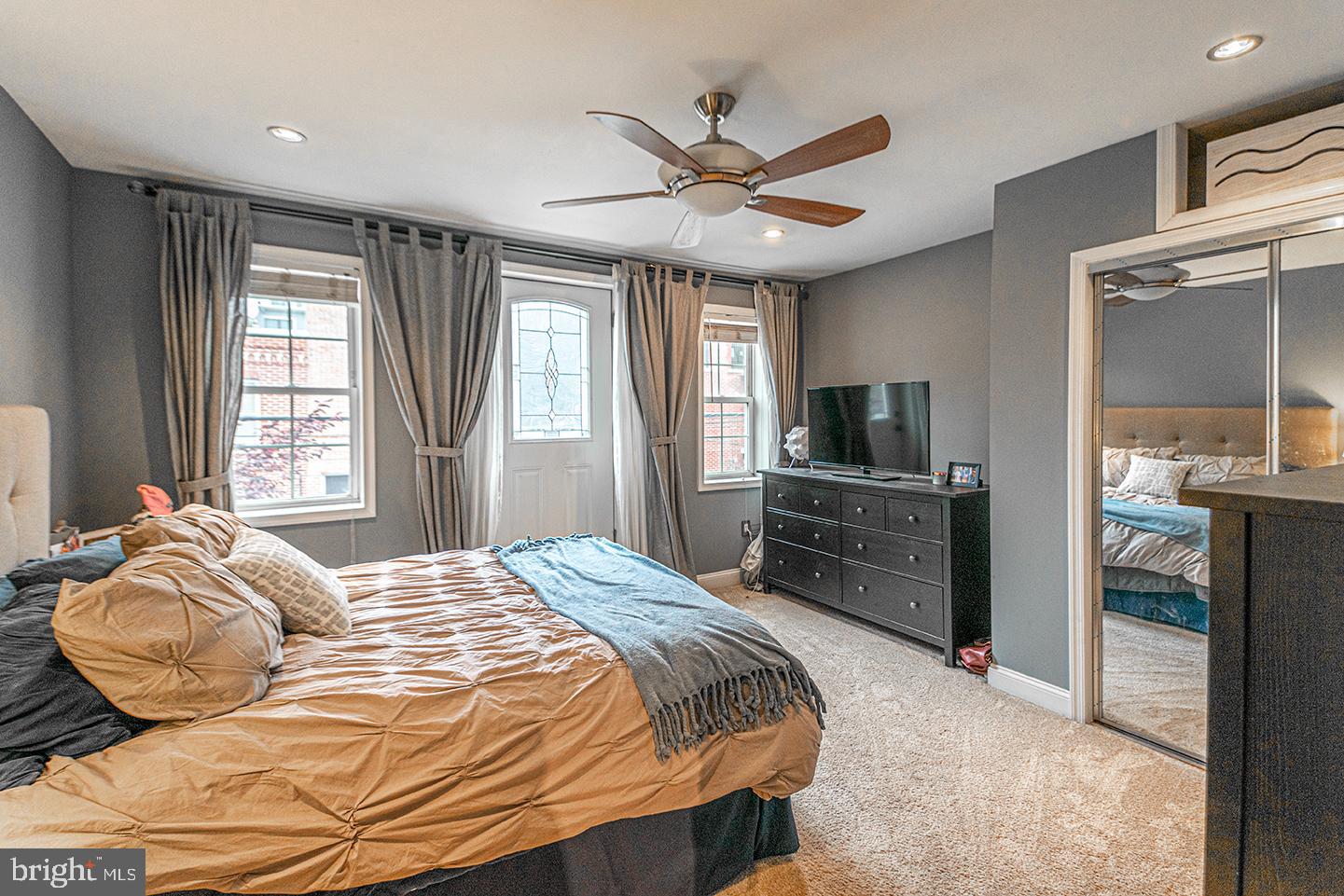 GRADUATE HOSPITAL - Residential Lease