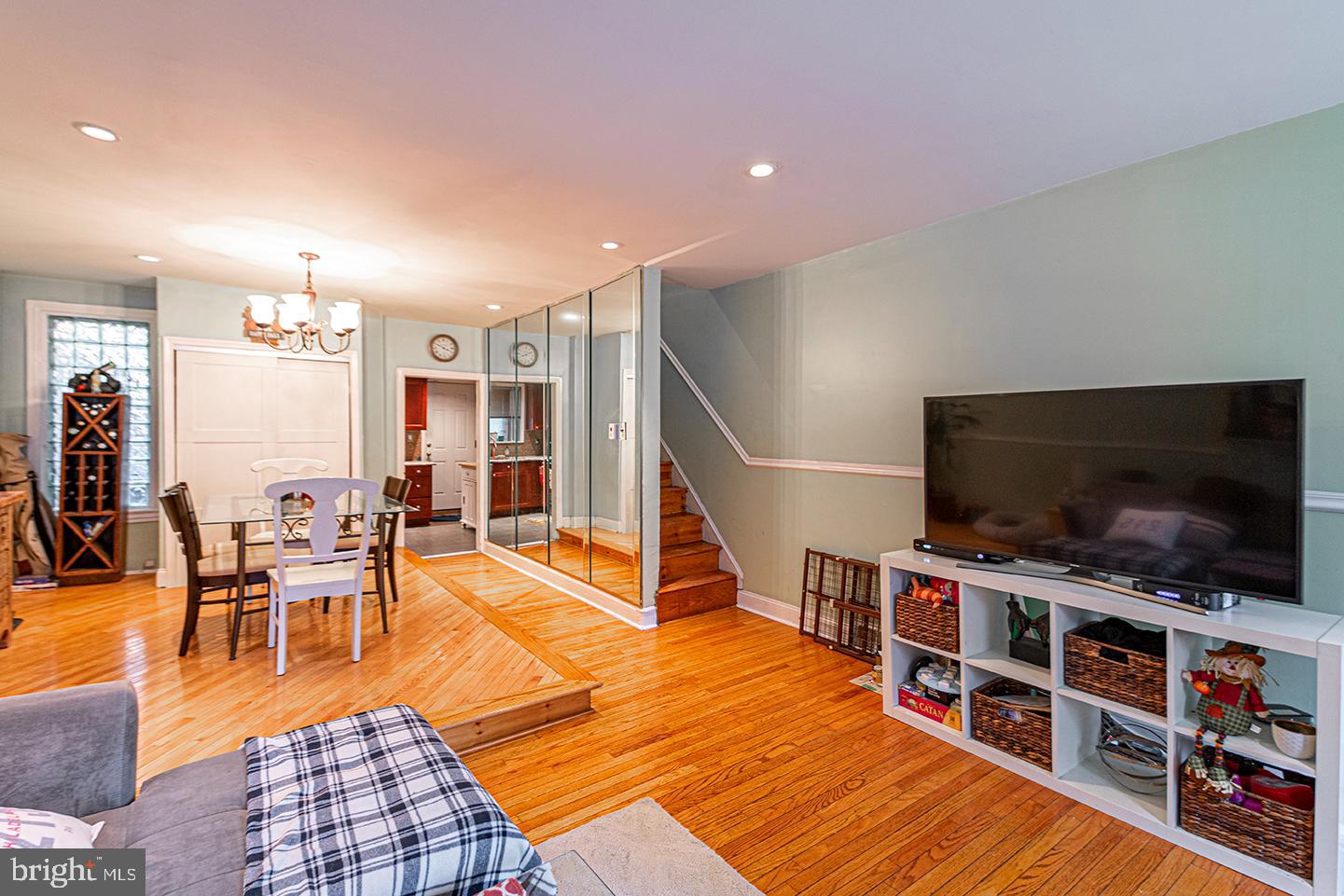 GRADUATE HOSPITAL - Residential Lease