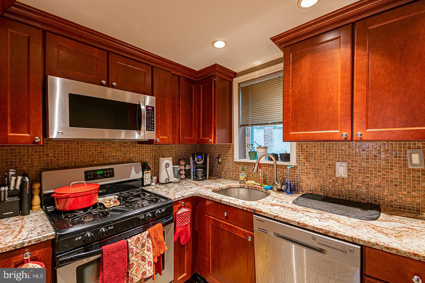 GRADUATE HOSPITAL - Residential Lease