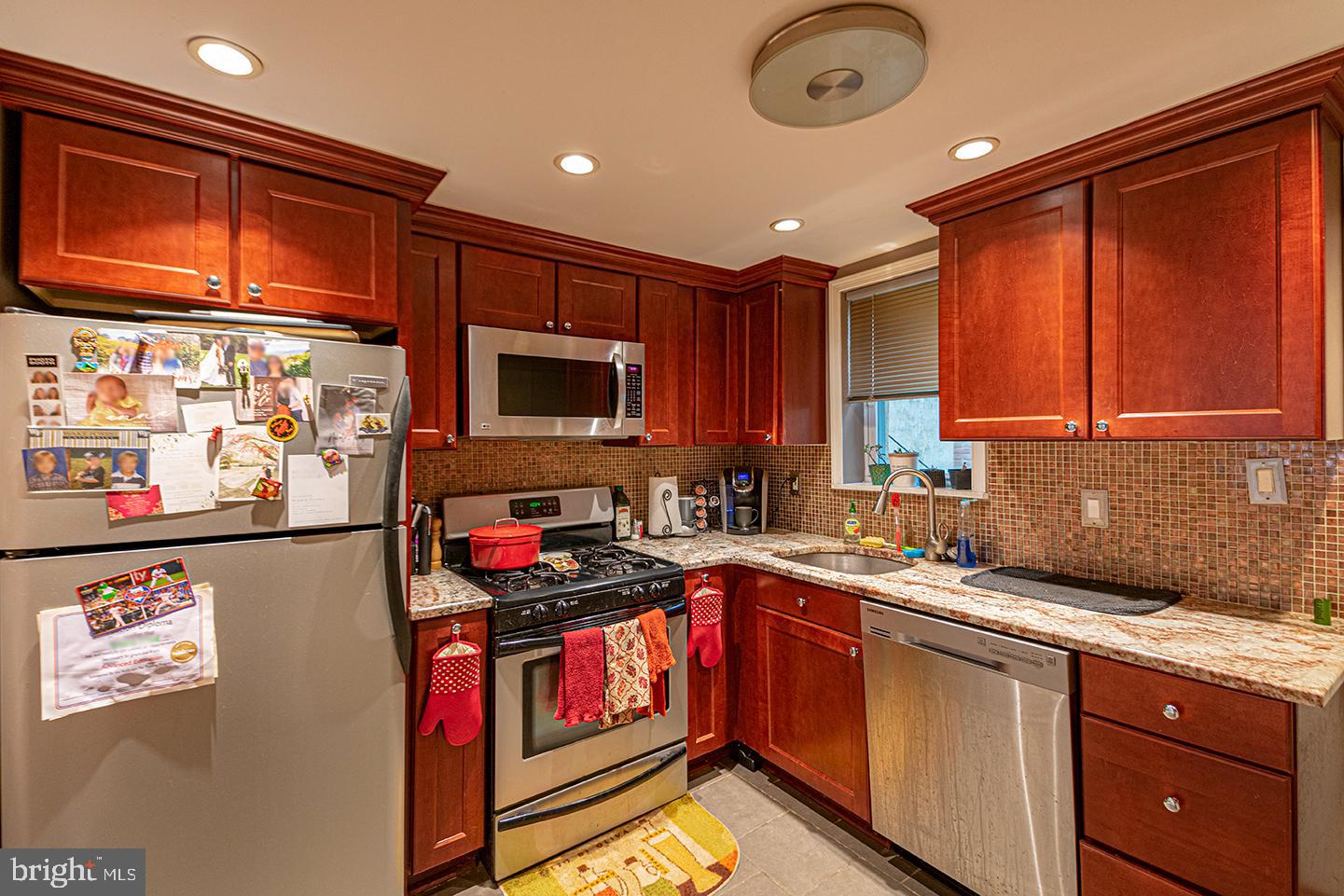 GRADUATE HOSPITAL - Residential Lease