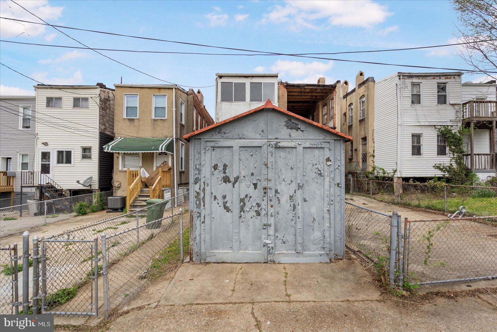 ROSEMONT - Residential