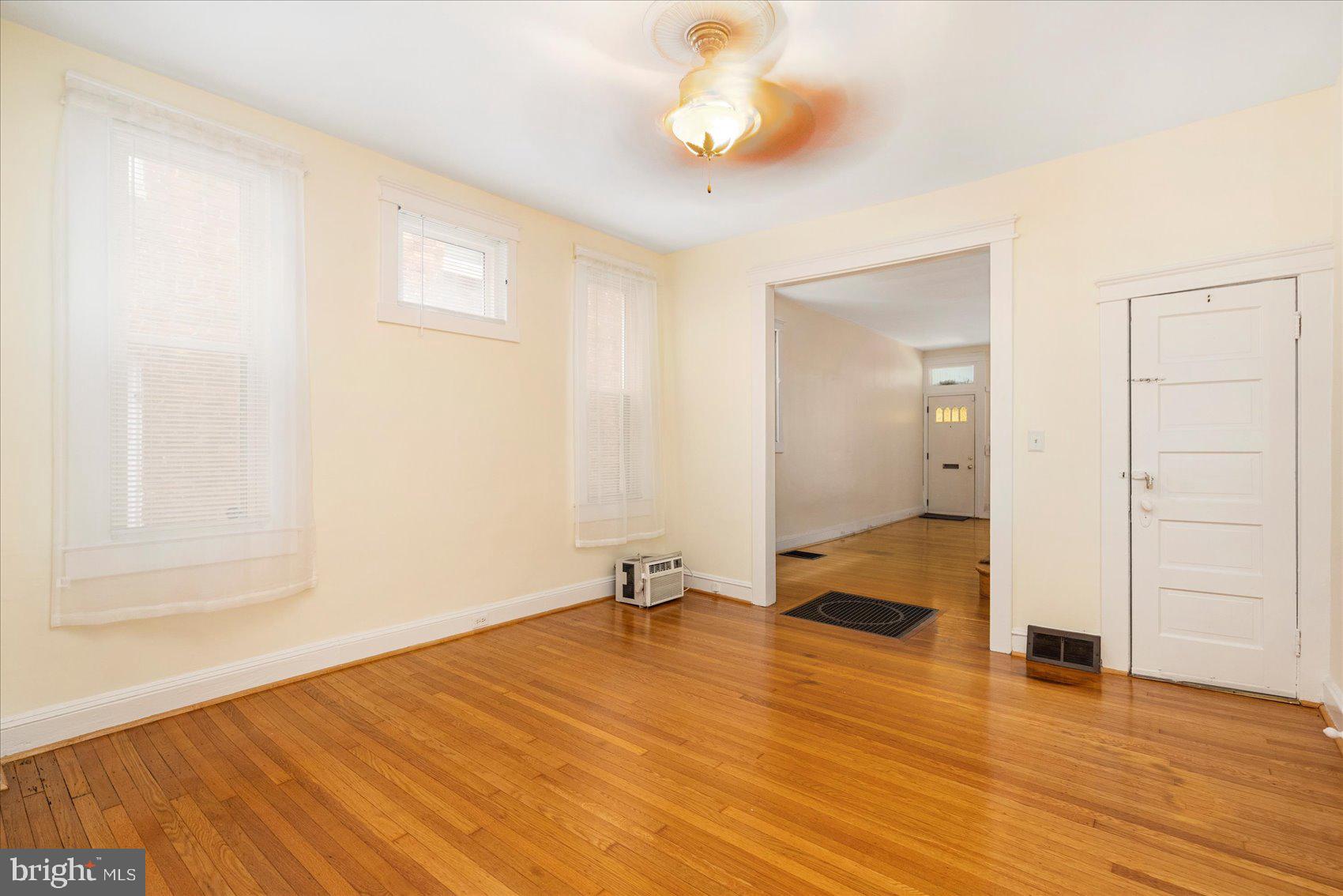 ROSEMONT - Residential