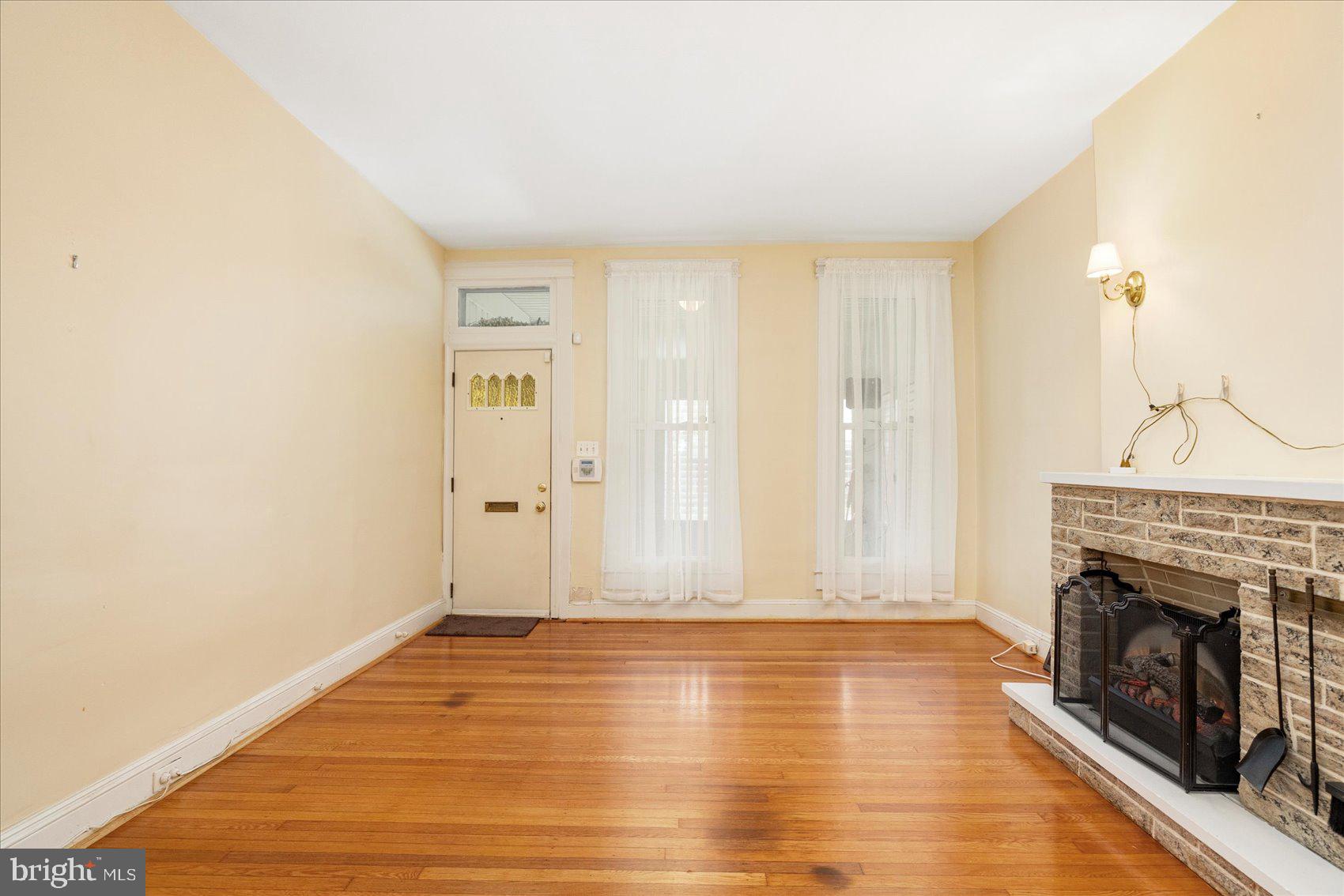 ROSEMONT - Residential