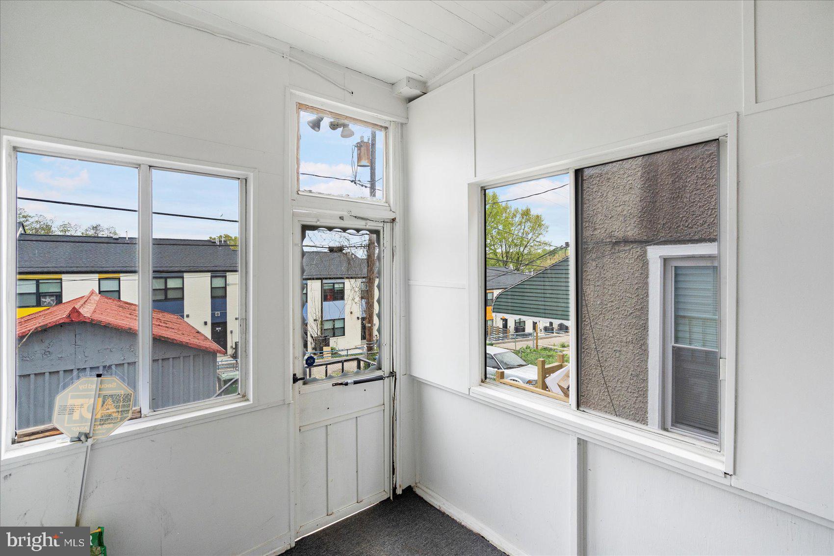 ROSEMONT - Residential