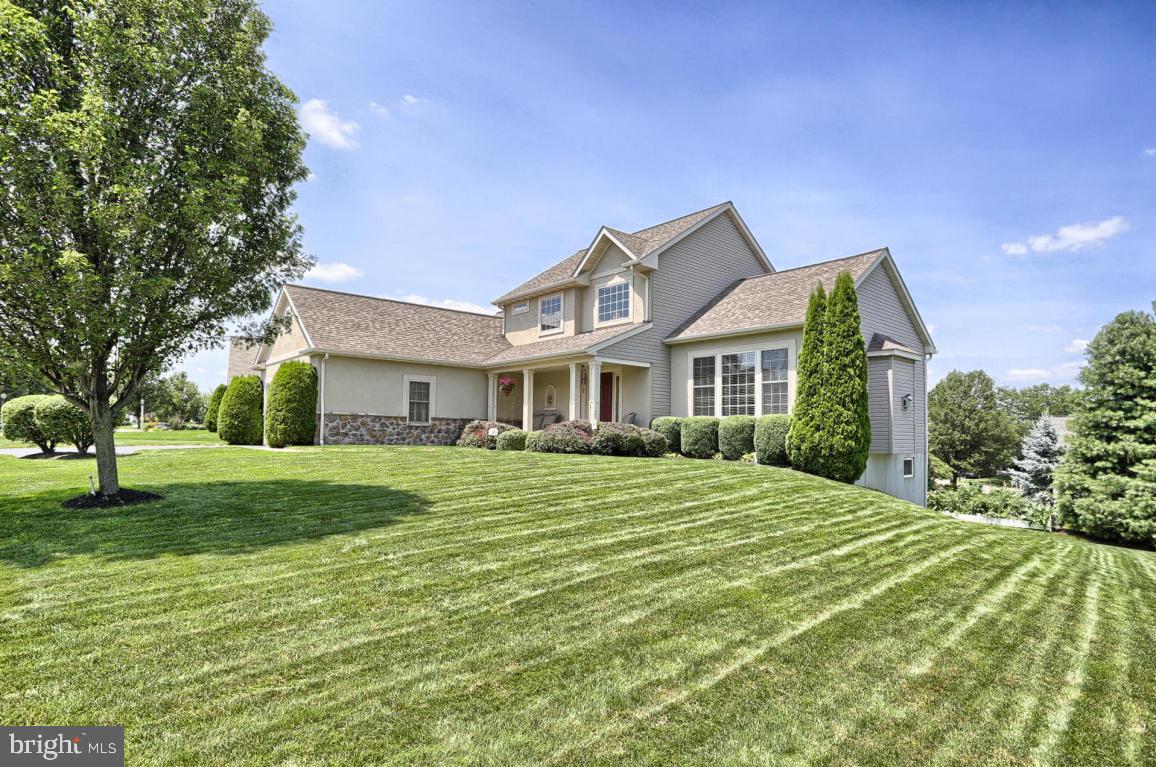 SUTHERLAND AT WOODS EDGE - Residential