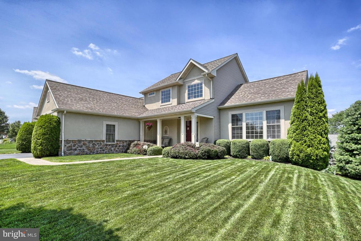 SUTHERLAND AT WOODS EDGE - Residential