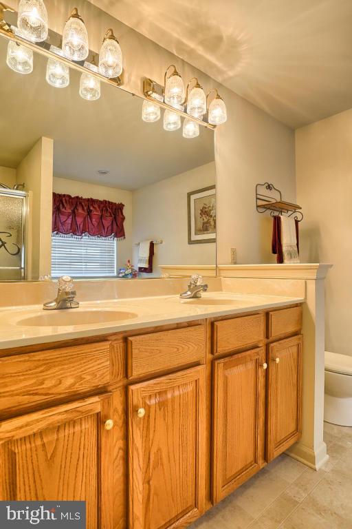 SUTHERLAND AT WOODS EDGE - Residential