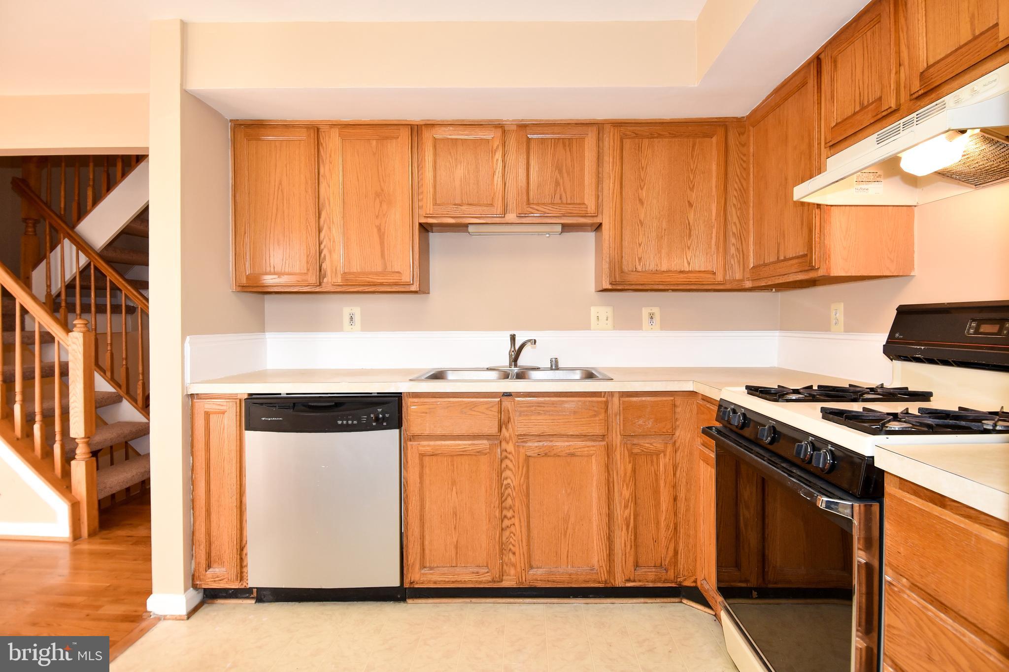 OLD BRIDGE ESTATES - Residential Lease