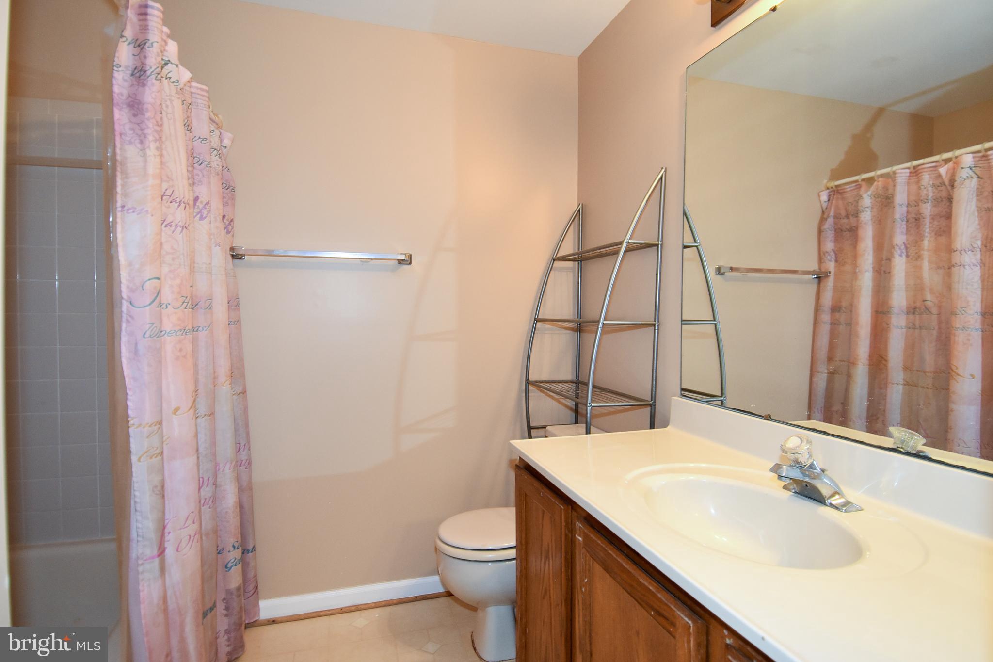 OLD BRIDGE ESTATES - Residential Lease