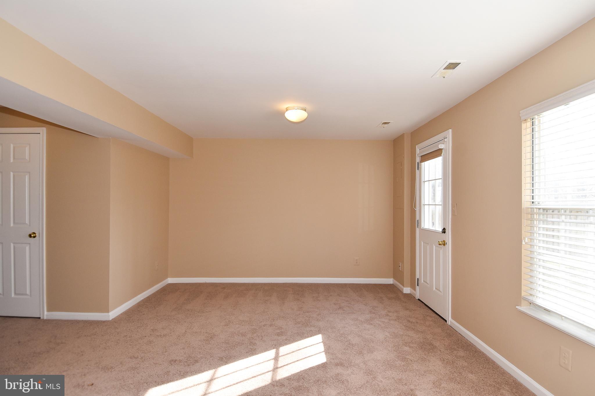 OLD BRIDGE ESTATES - Residential Lease
