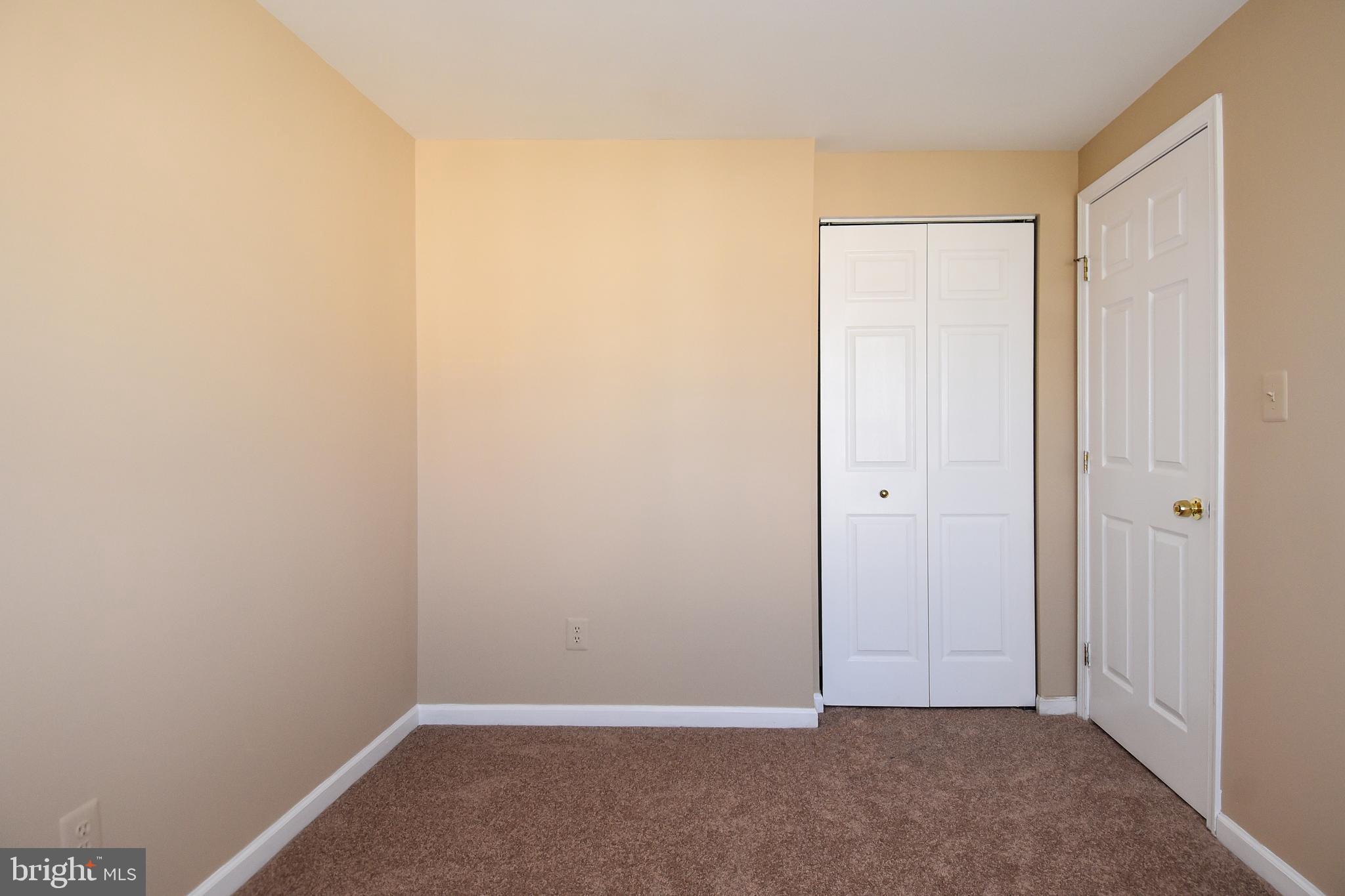 OLD BRIDGE ESTATES - Residential Lease