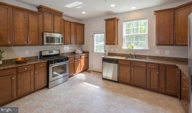 MAGNOLIA PARK AT WILDEWOOD - Residential