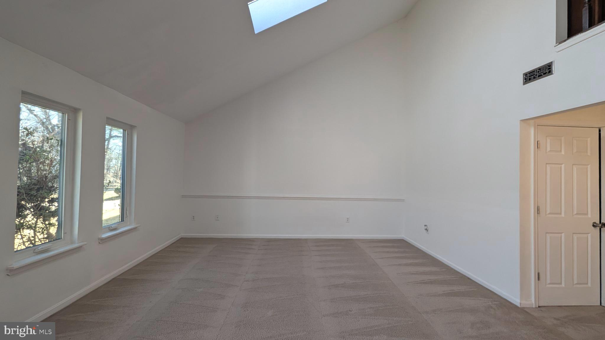 COLONIAL TERRACE - Residential