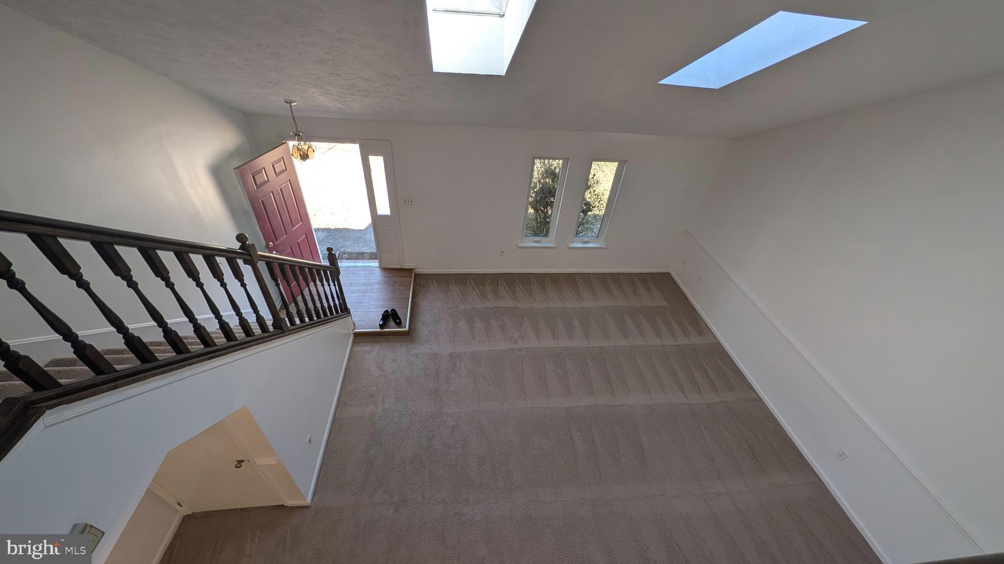 COLONIAL TERRACE - Residential