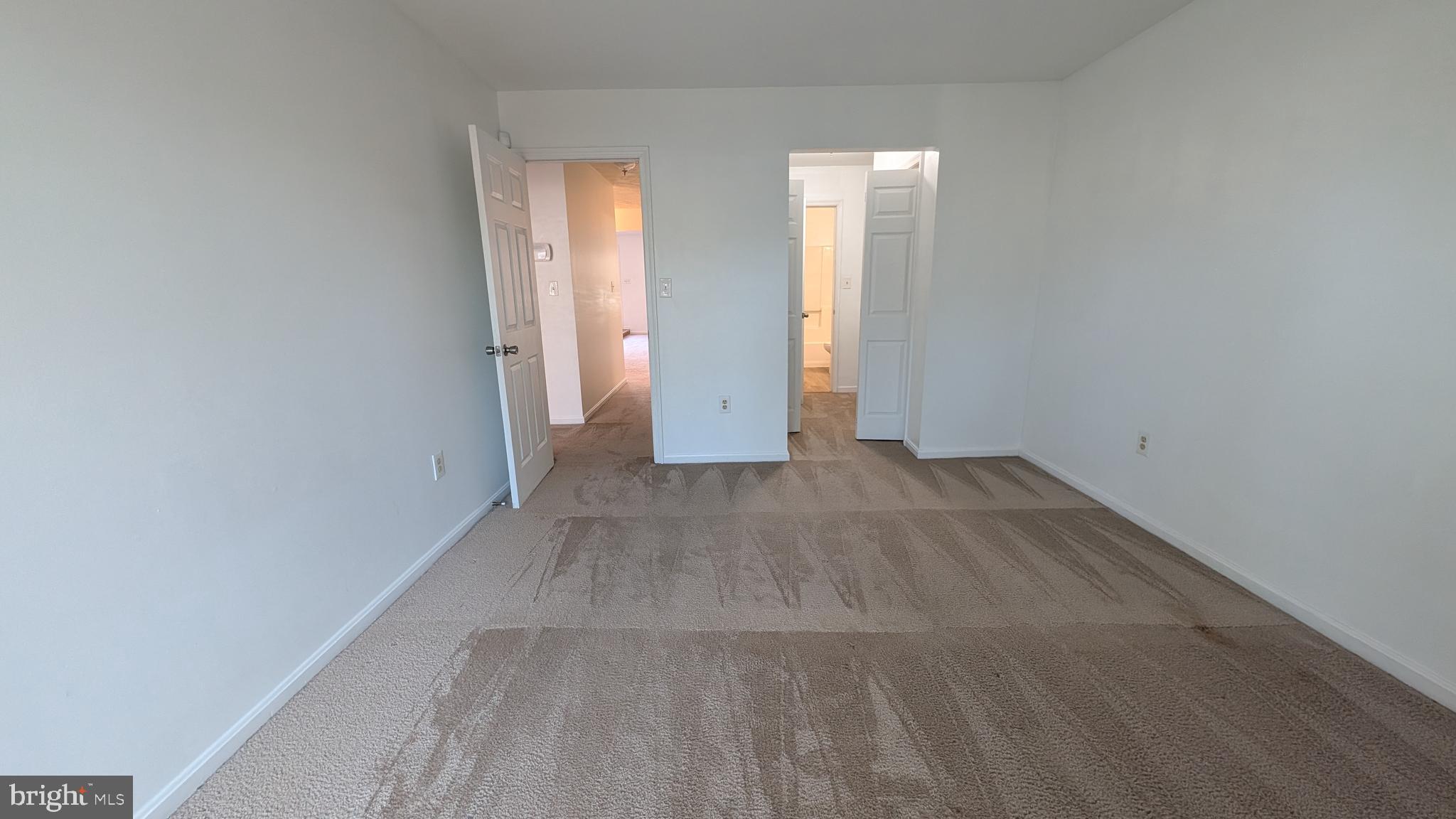 COLONIAL TERRACE - Residential