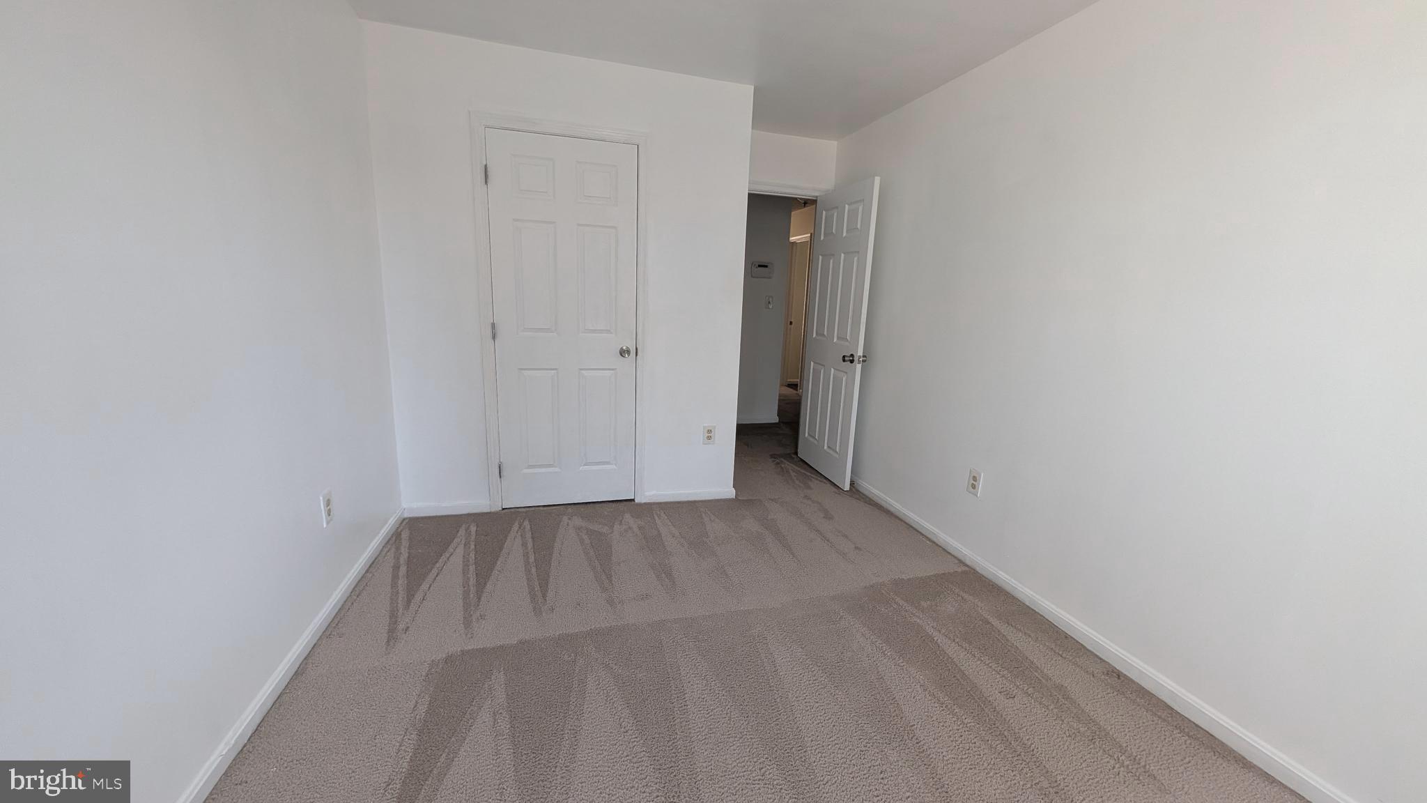 COLONIAL TERRACE - Residential