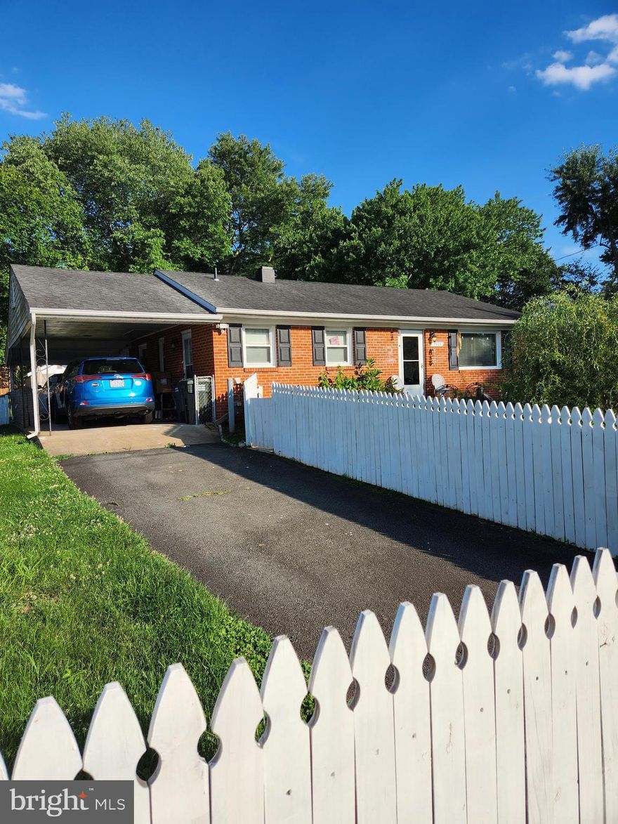 The sellers are in the process of moving so please excuse the boxes. Days on market have no reflection of actual showing activity. 8/14/23 Will be the first official day of showings. 

BEAUTIFULLY maintained brick rambler. Large family room with hardwood floors. 3 accommodating bedrooms. Updated kitchen with new granite counter tops and eat-in area. Large carport.  Huge backyard. Two secure storage areas and a beautiful fence perfectly envelopes this charming home. Schedule a showing today!