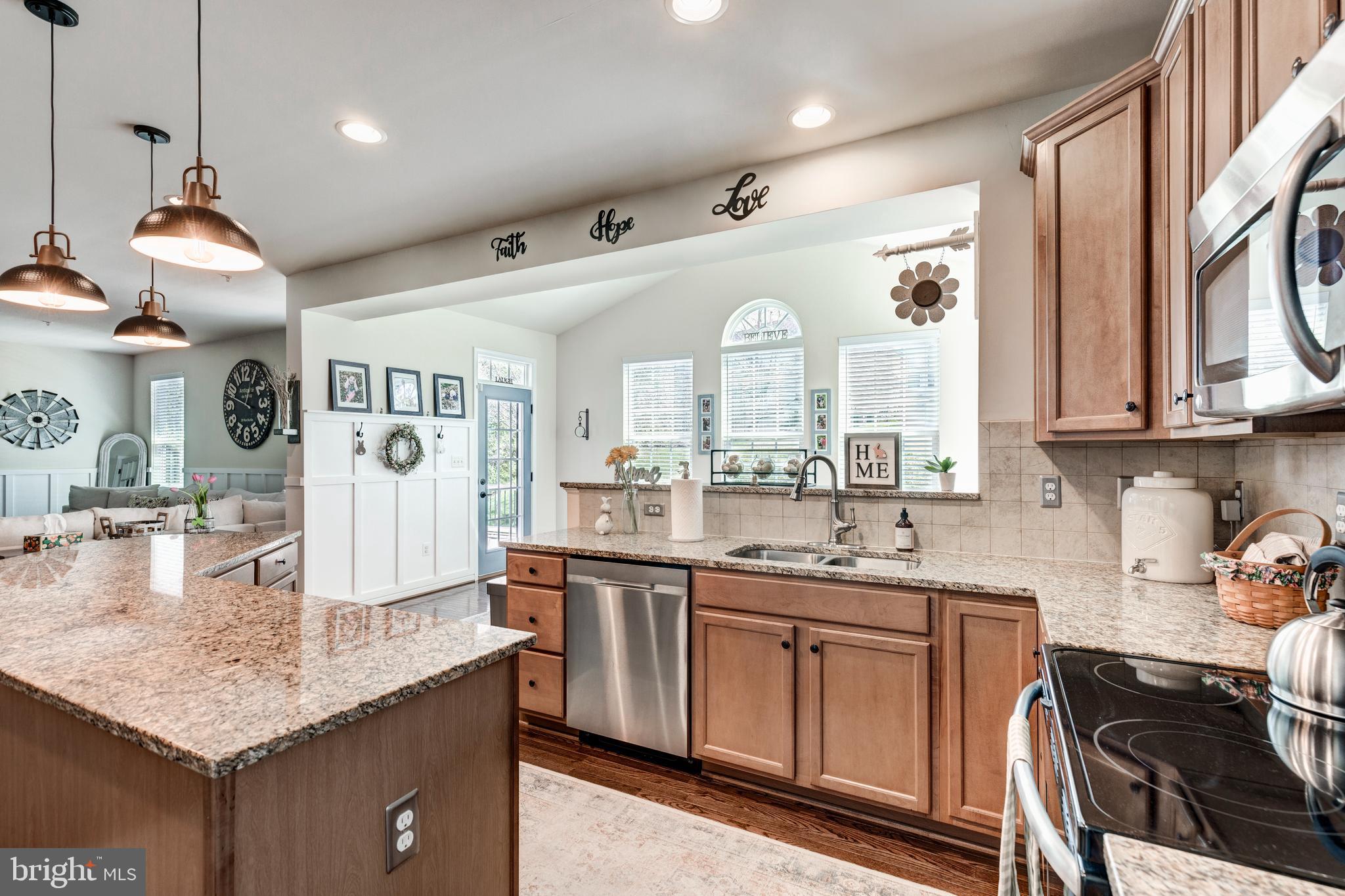 BOLTON HILL - Residential