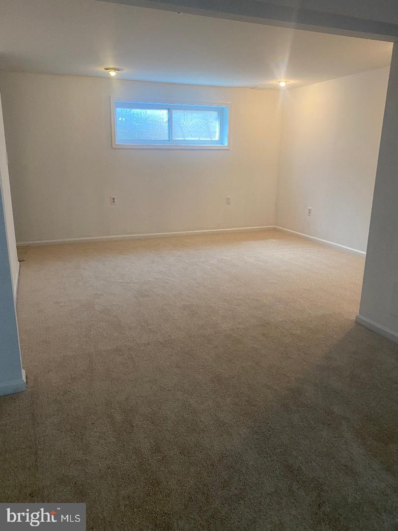 LAURELWOOD CONDO - Residential