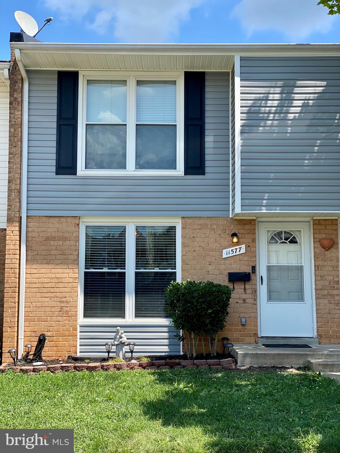 LAURELWOOD CONDO - Residential