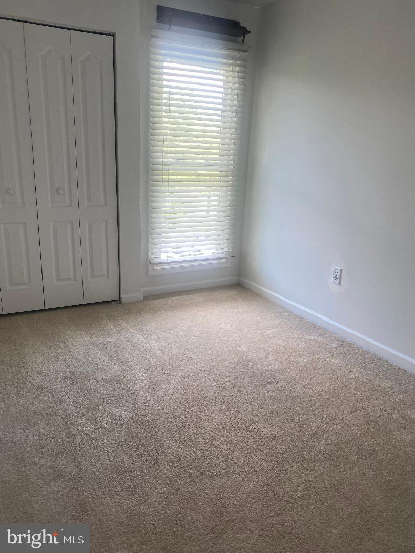 LAURELWOOD CONDO - Residential